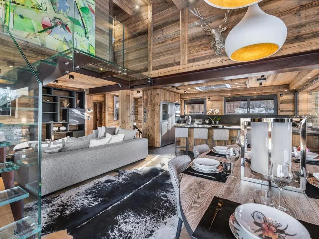 Chalet de luxe avec jacuzzi, salle cinéma et piscine au centre de Megève - FR-1-569-10