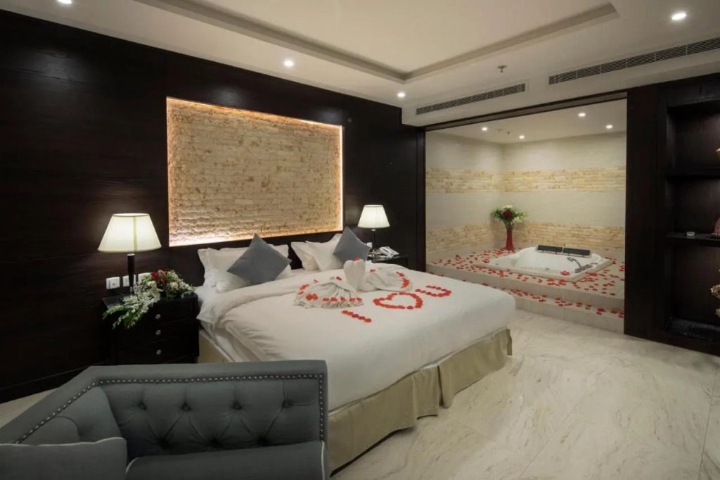 Diamond Hotel