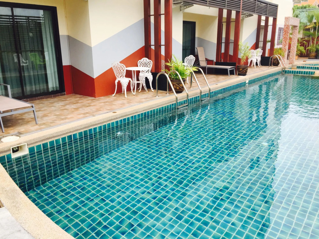 Mei Zhou Phuket Hotel - SHA Plus