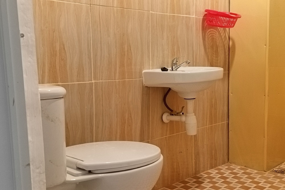 Hotel O Wisma Tulip Near Masjid Besar Desa Tanabangka