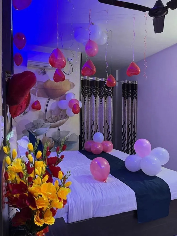 Collection O 81047 Hotel Viraj