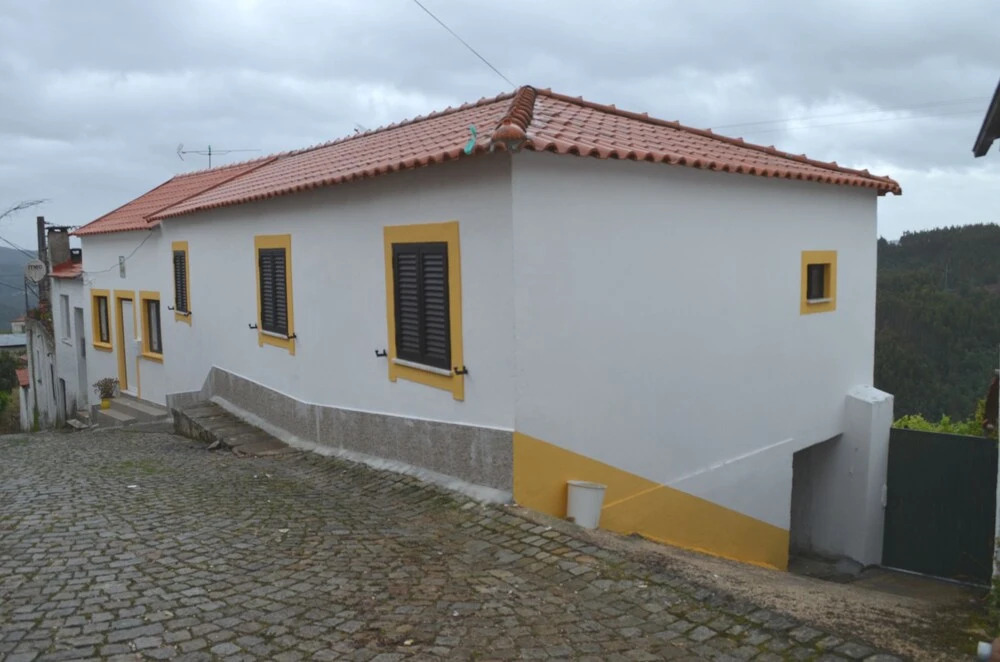 House With 5 Bedrooms in Vila Nova de Poiares, With Wonderful Mountain