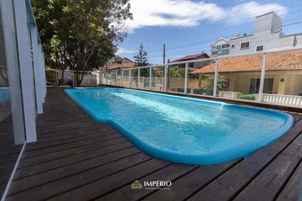 511A - Luxuosa Cobertura na praia de Bombas