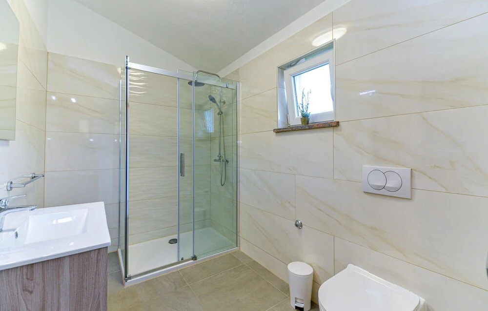 Gorgeous Home In Rovanjska