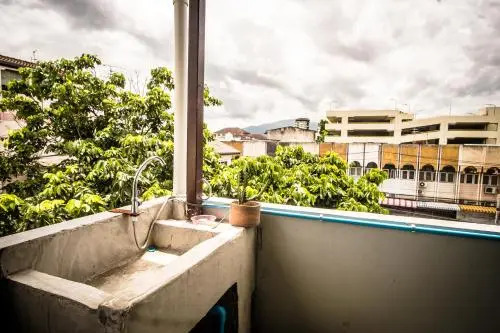 Baan Ha Guest House
