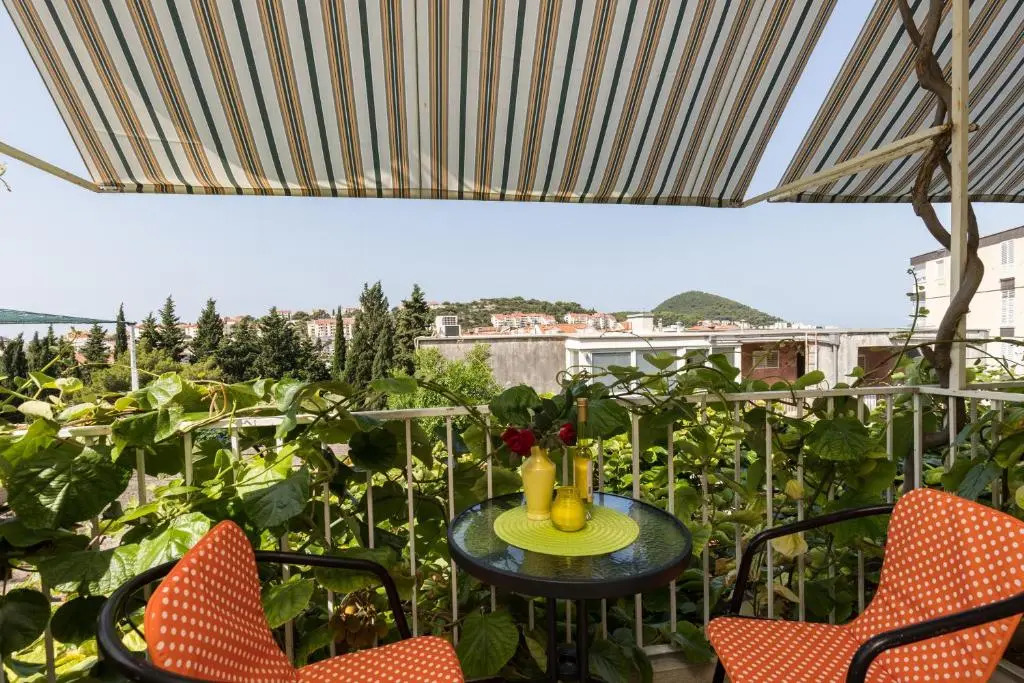 Guest House Bradas
