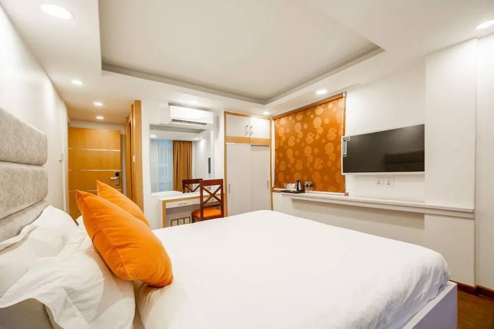 Durbar Hotel & Residence