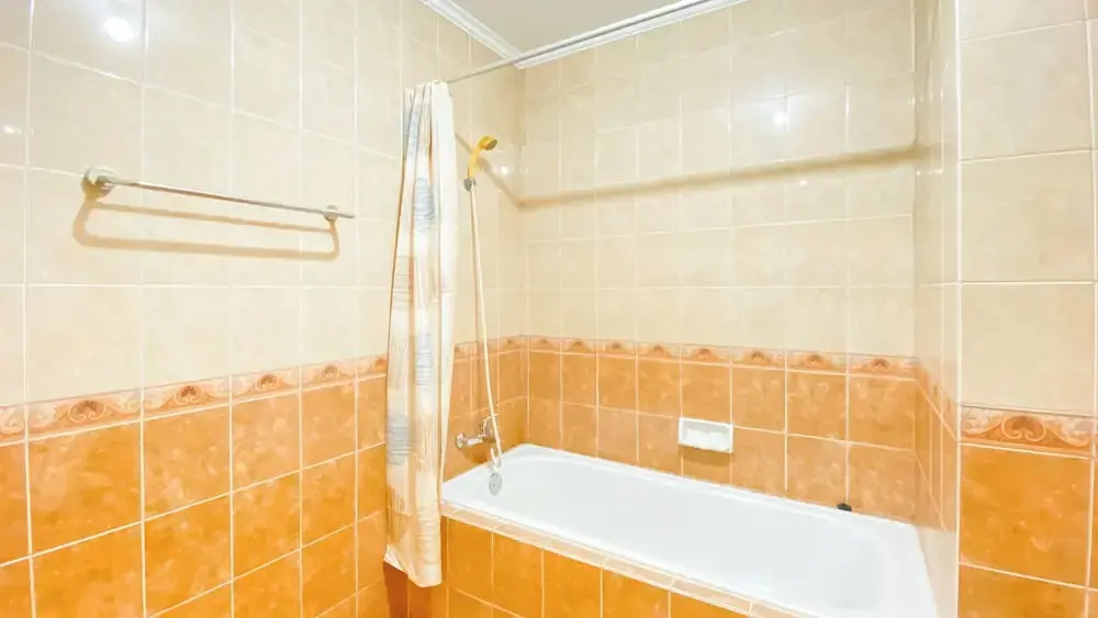 Spacious And Comfy 3Br At Puri Garden Apartment