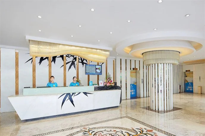 Al Khaleej Holiday
