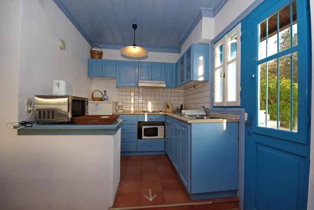 Limani Cottage