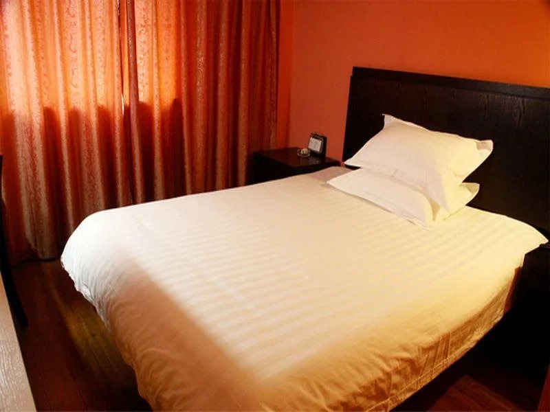 Jitai Hotel Shanghai Zhonghuan Bailian Store