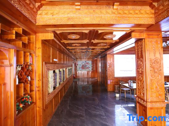 Heishui Banshandu·Yueyin Hotel