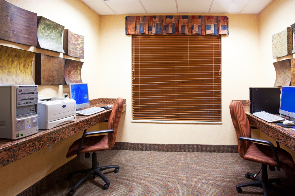 Holiday Inn Express Hotel & Suites Tooele by IHG