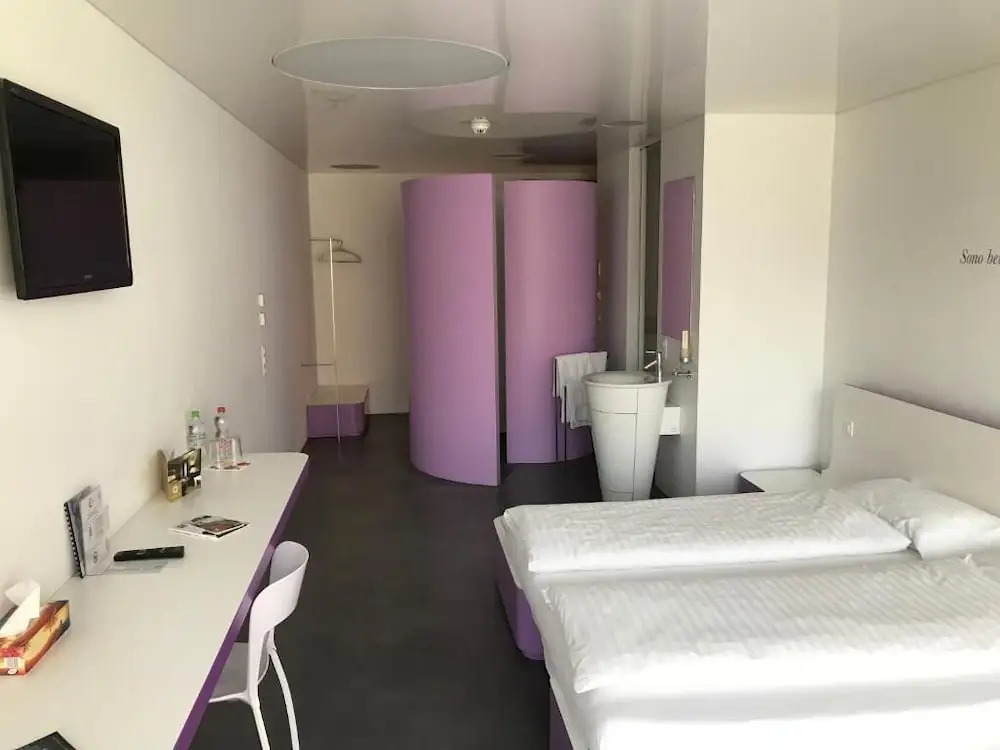 Chromotel self check-in