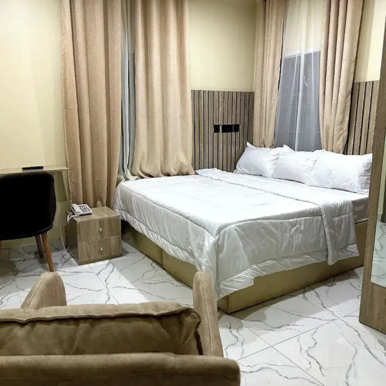 Bott Apartment