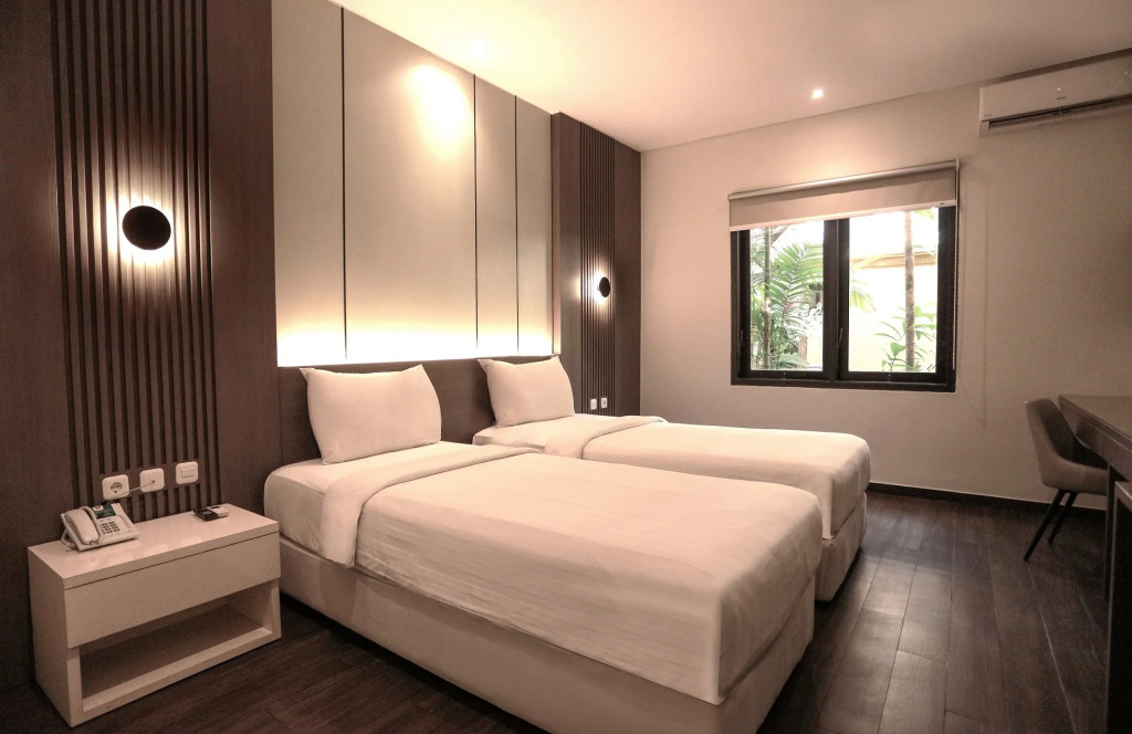 Lotus Garden Hotel
