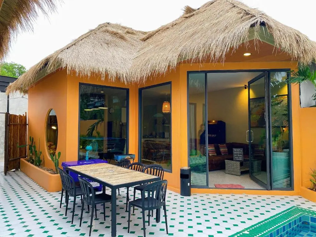 Dojo pool villa