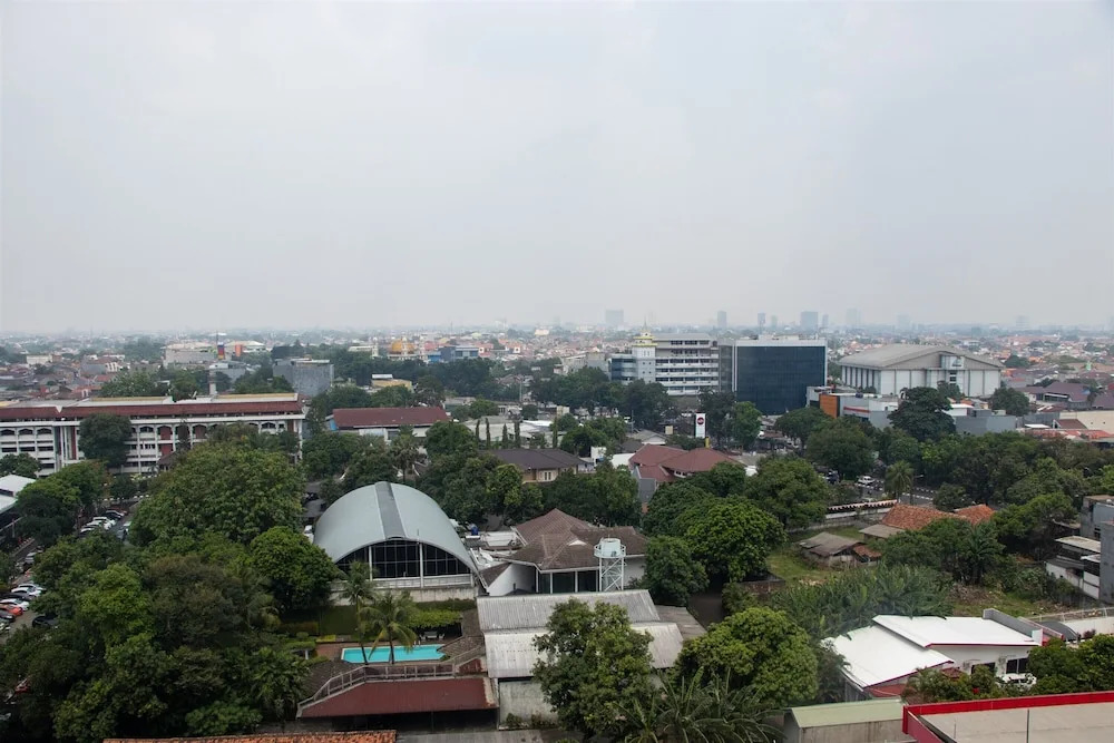Comfort 2Br At Nifarro Park Apartment