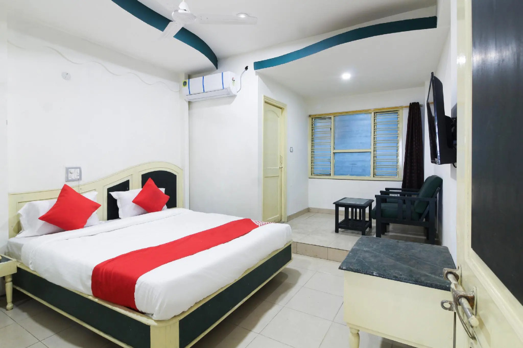 Collection O 68920 Hotel V Square