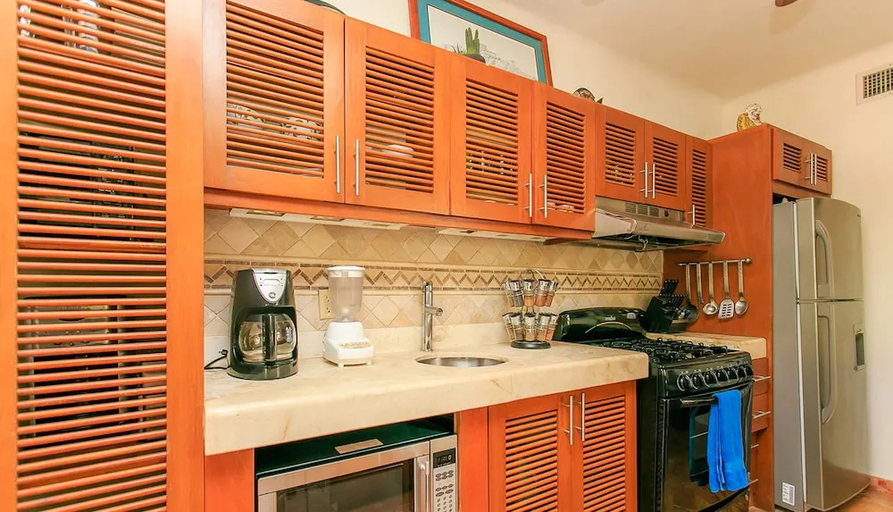 Singular by Stella Rentals