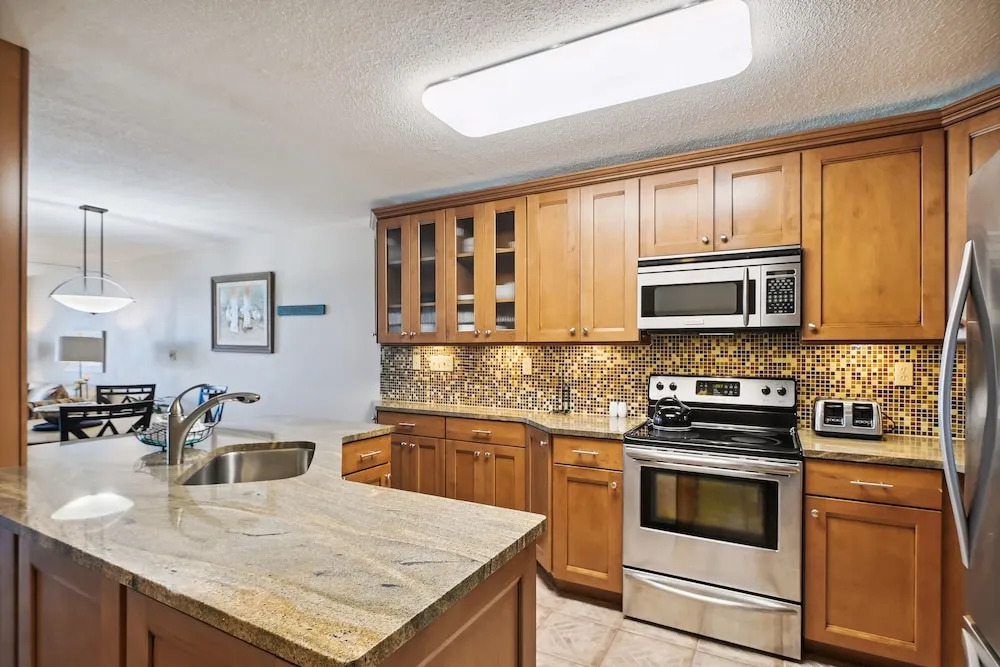 Destin On The Gulf 304 2 Bedroom Condo by RedAwning