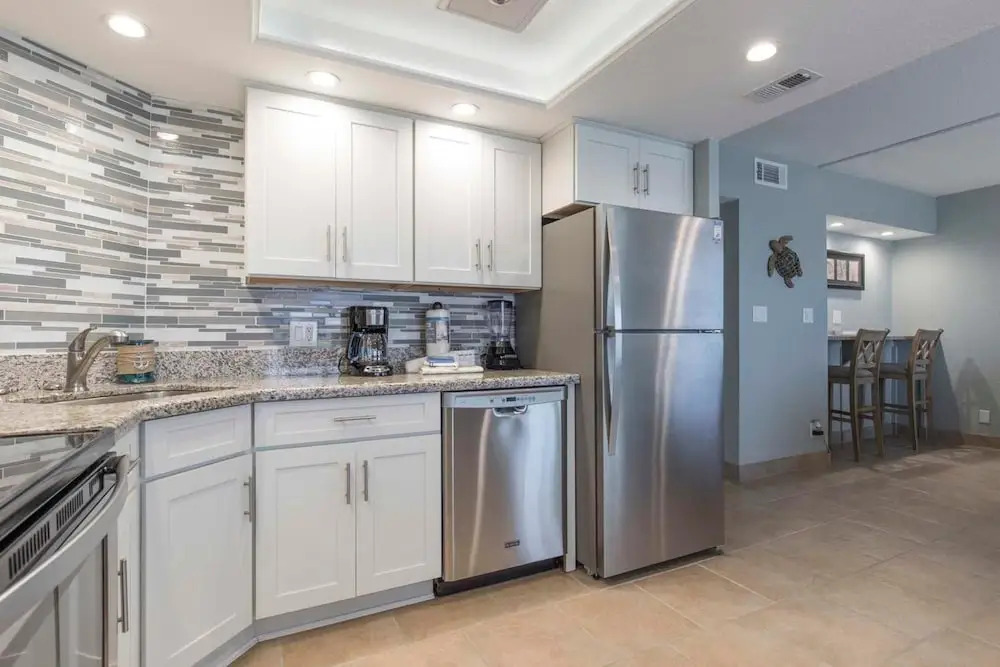 Inverness Condominium 400