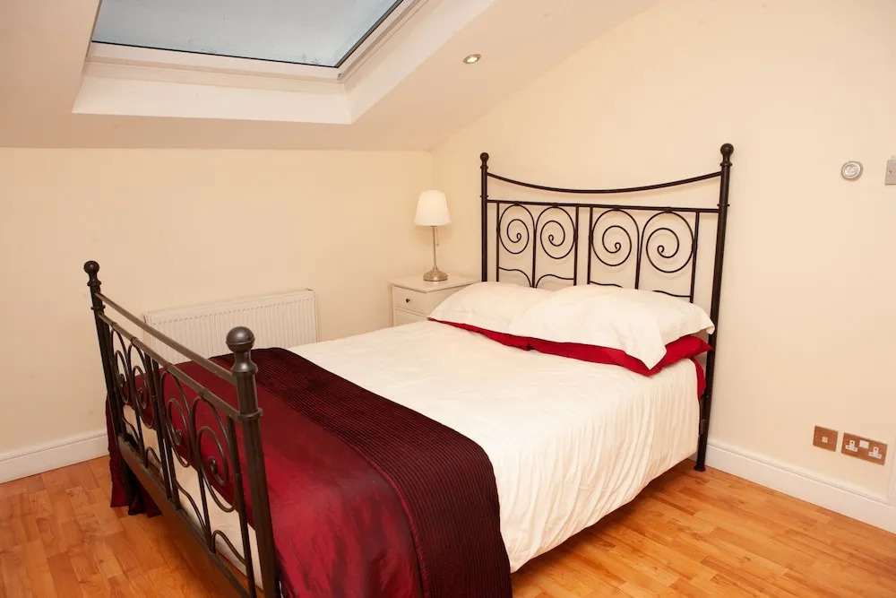 Cosy 1 Bedroom Near City Centre