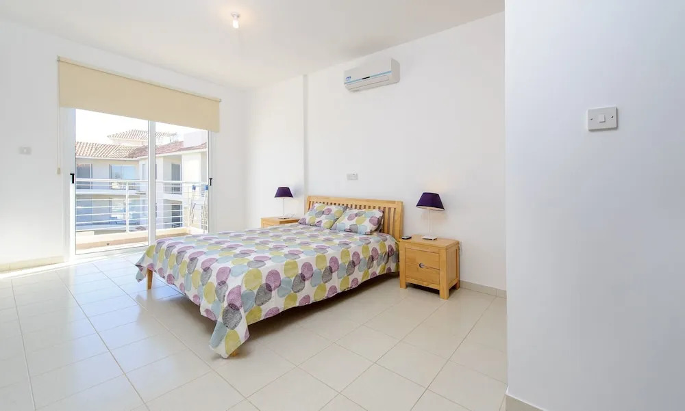 Cyprus Apartment Palm 204 Gold