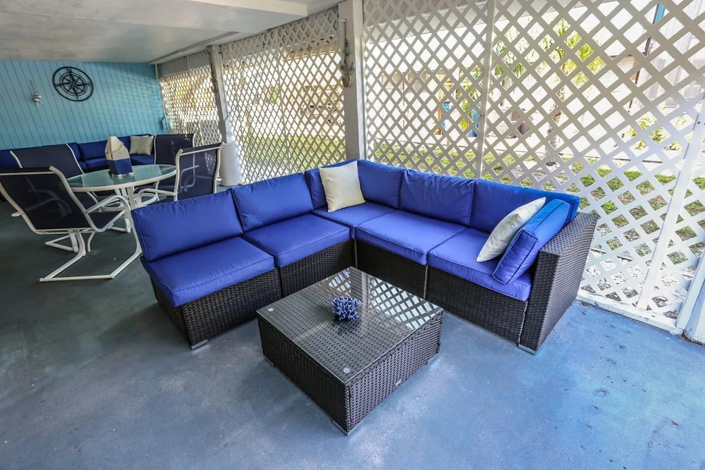 5301 Estero Serendipity Manor