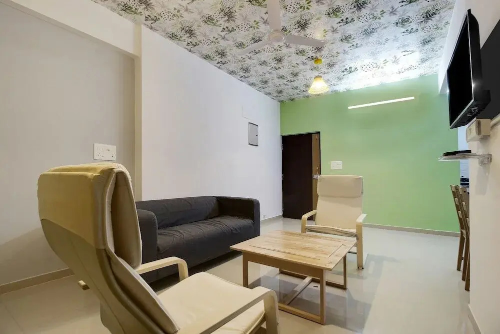 Akar Heights By OYO Rooms