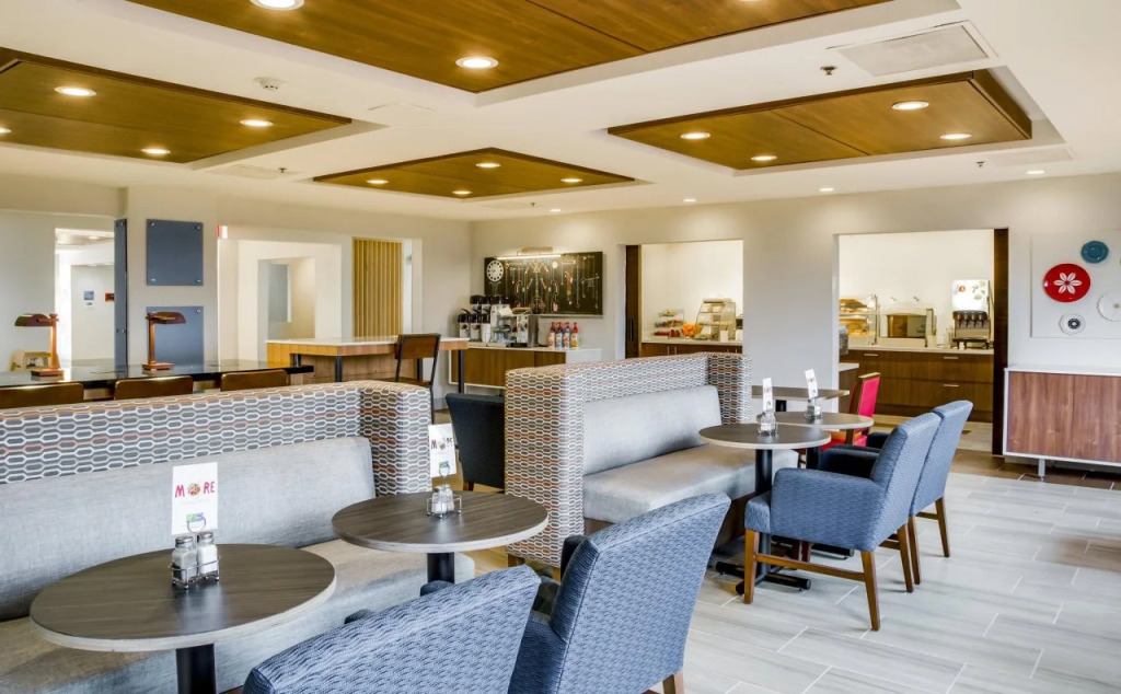 Holiday Inn Express & Suites Jacksonville by IHG