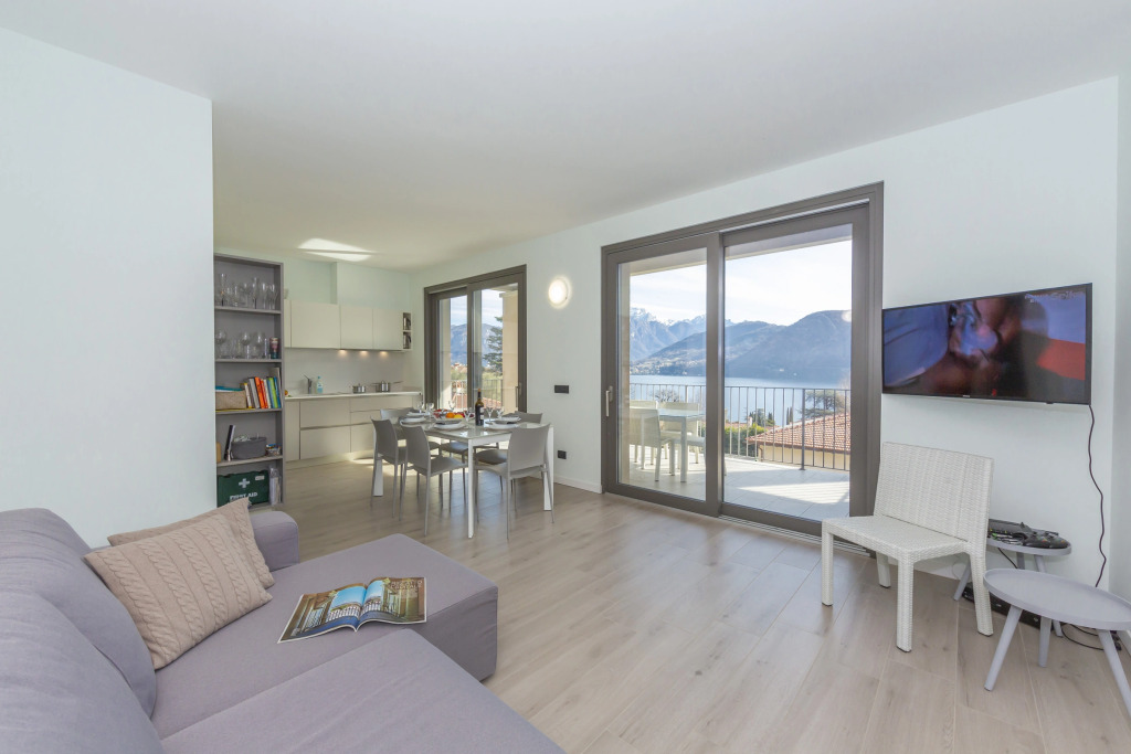 Beautiful 5 Bdrm Modern Penthouse