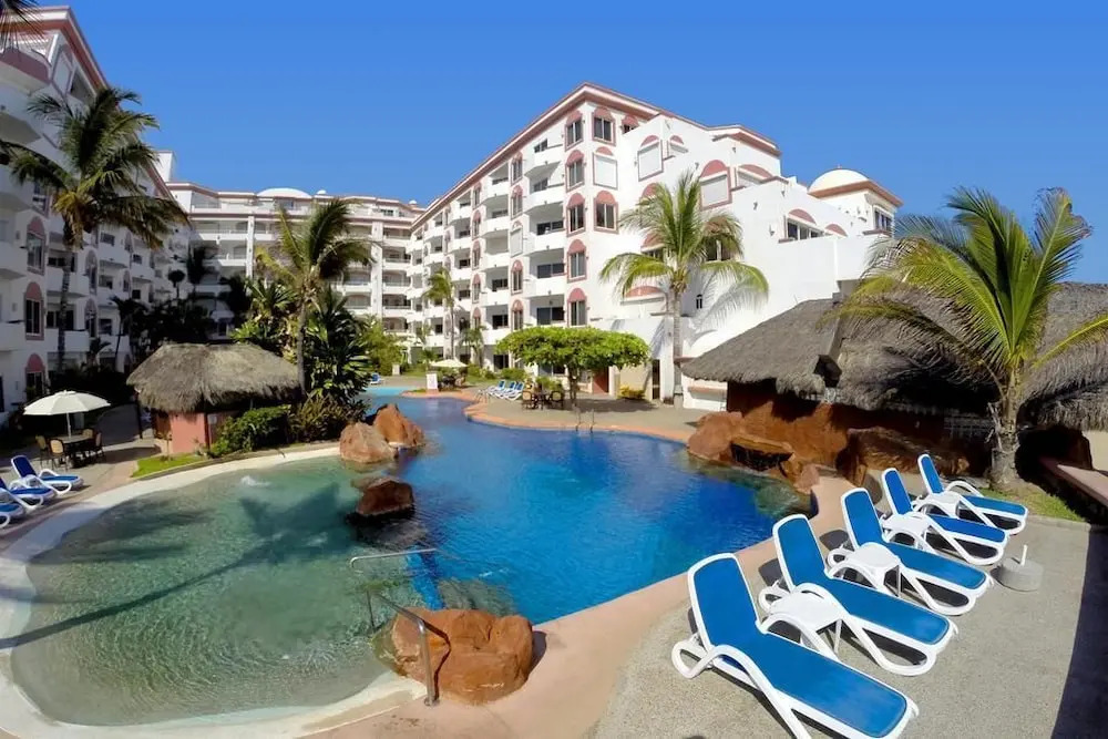 C. Azul Costa Bonita by Villas HK28