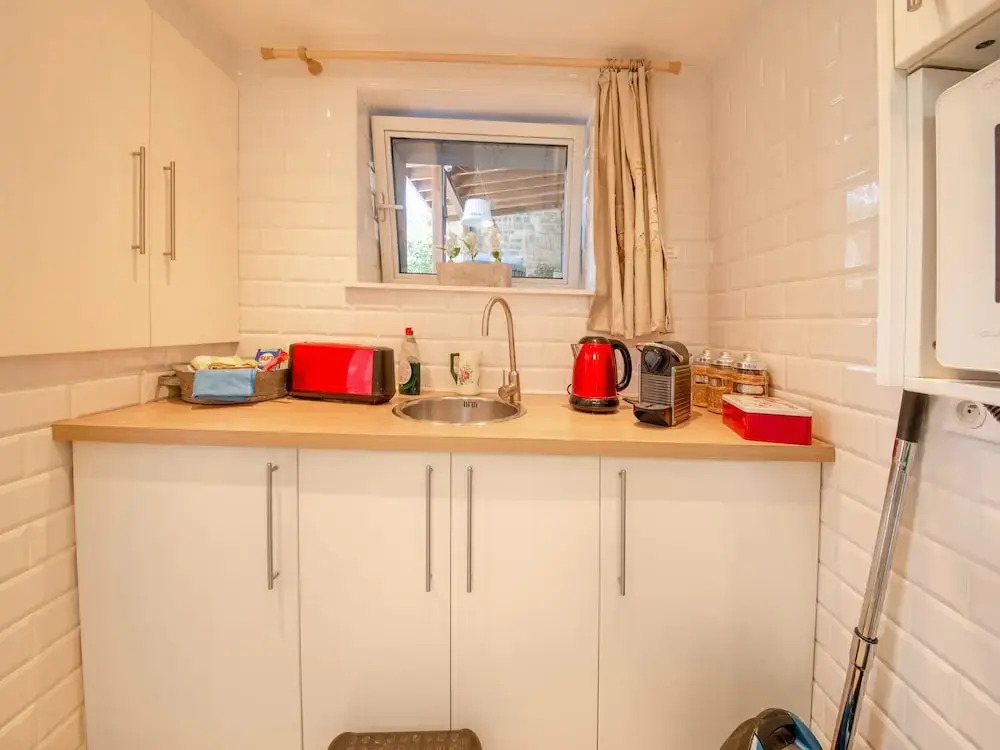 Stylish Stay Near Forest