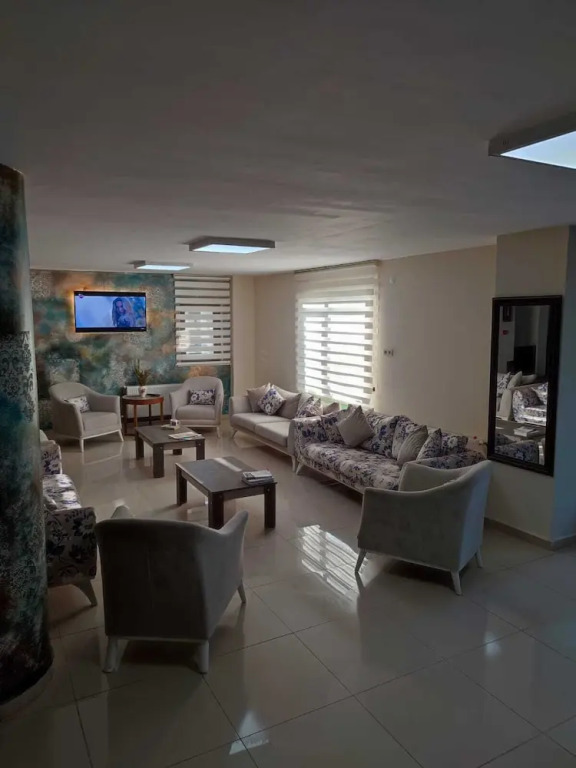 Adaya Karşı Otel