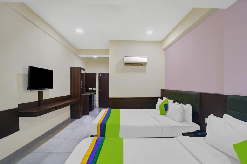 Greenotel Rooms Hazira, Surat