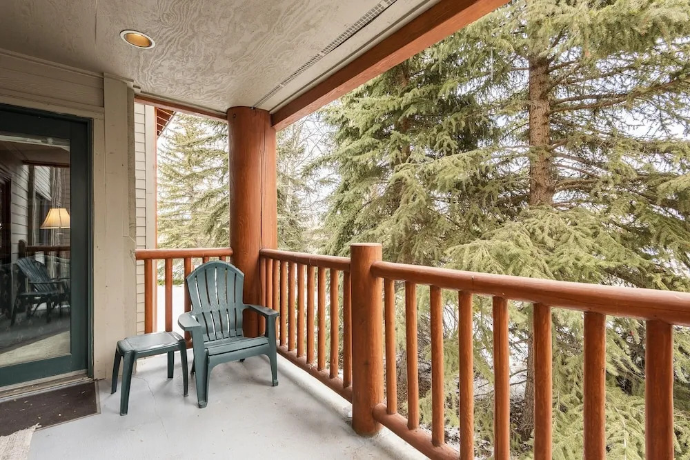 Snow Flower 018 2 Bedroom Condo by RedAwning