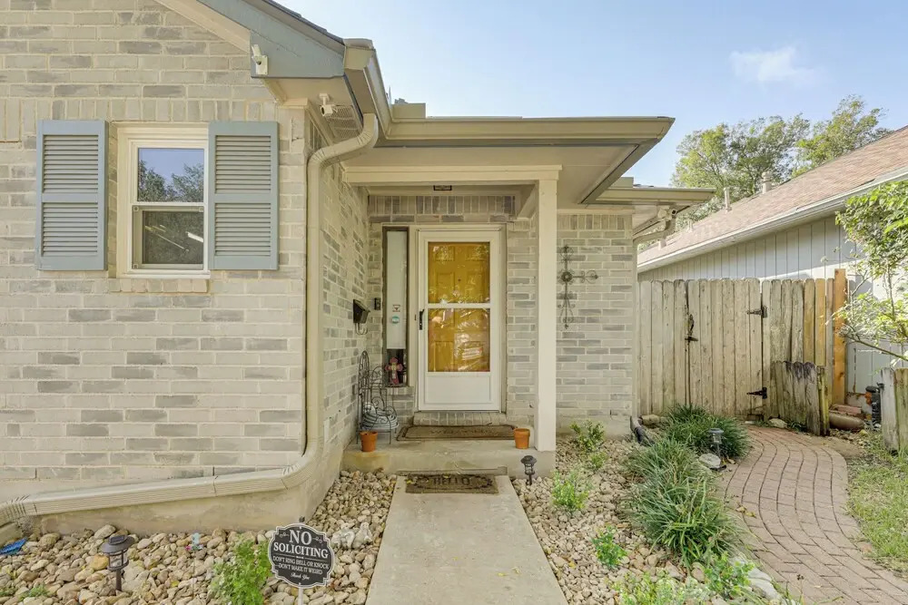 2 Mi to Dtwn! Modern Round Rock Oasis w/ Patio