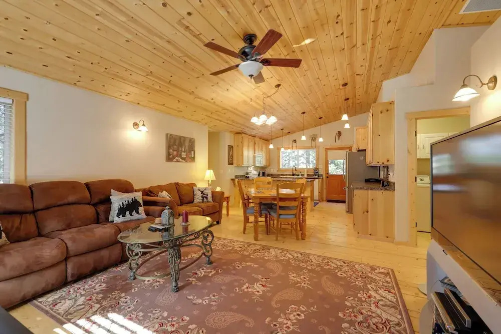 Near Hikes: Arnold Cabin w/ EV Charger & Fire Pit