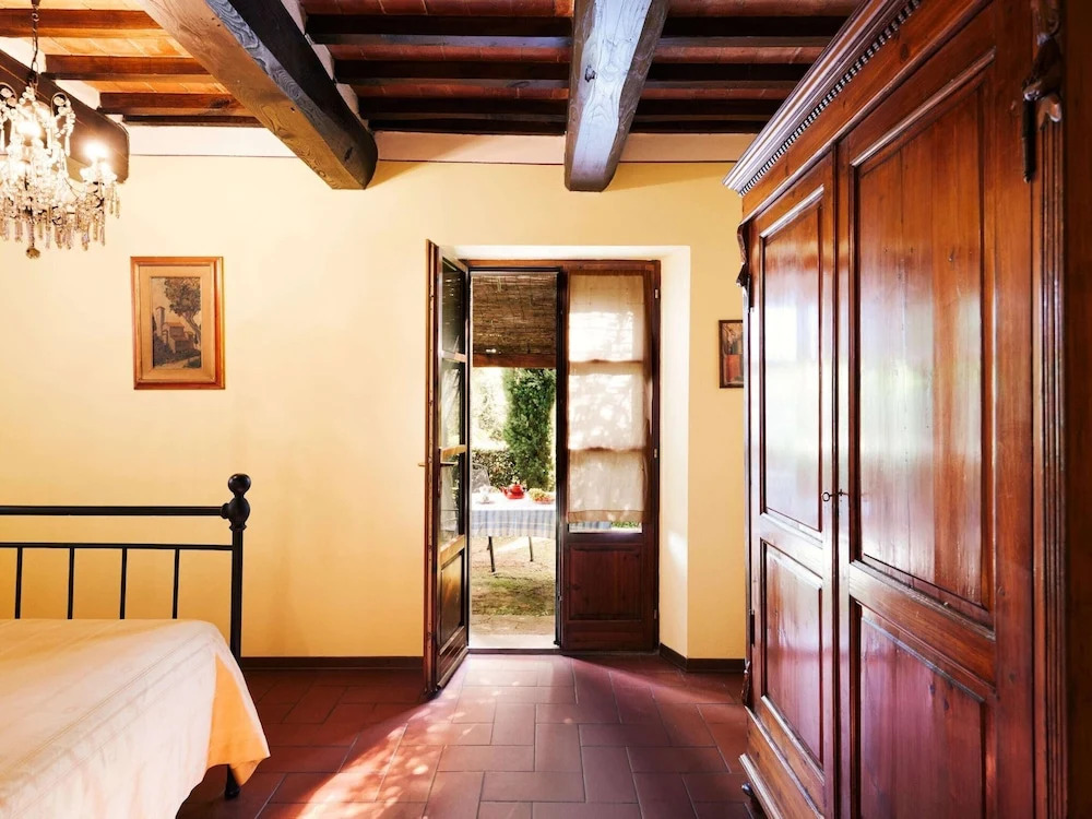 Beautiful Holiday Home With View Over Cortona in Beautiful Surroundings