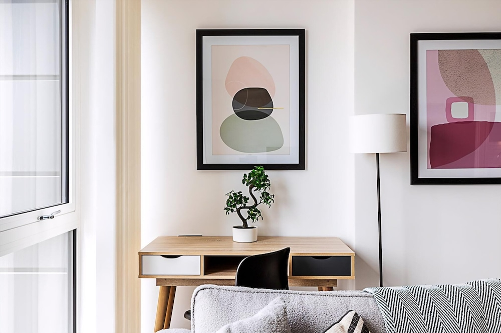 Contemporary Two Bedroom Apartment