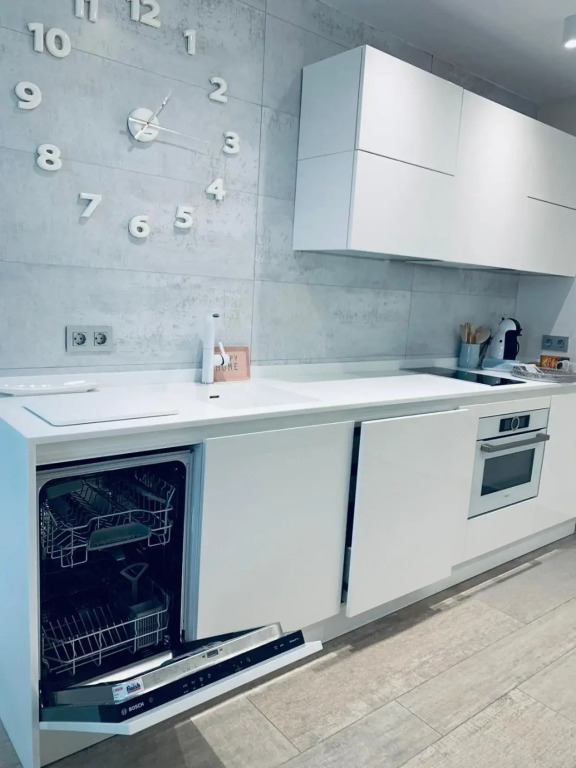 Cathedral Studio, Luxury studio in Cathedral area, Parking Optional