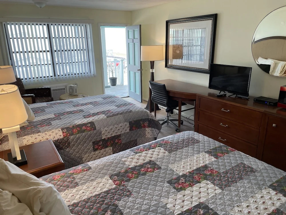 Beach Front Motel