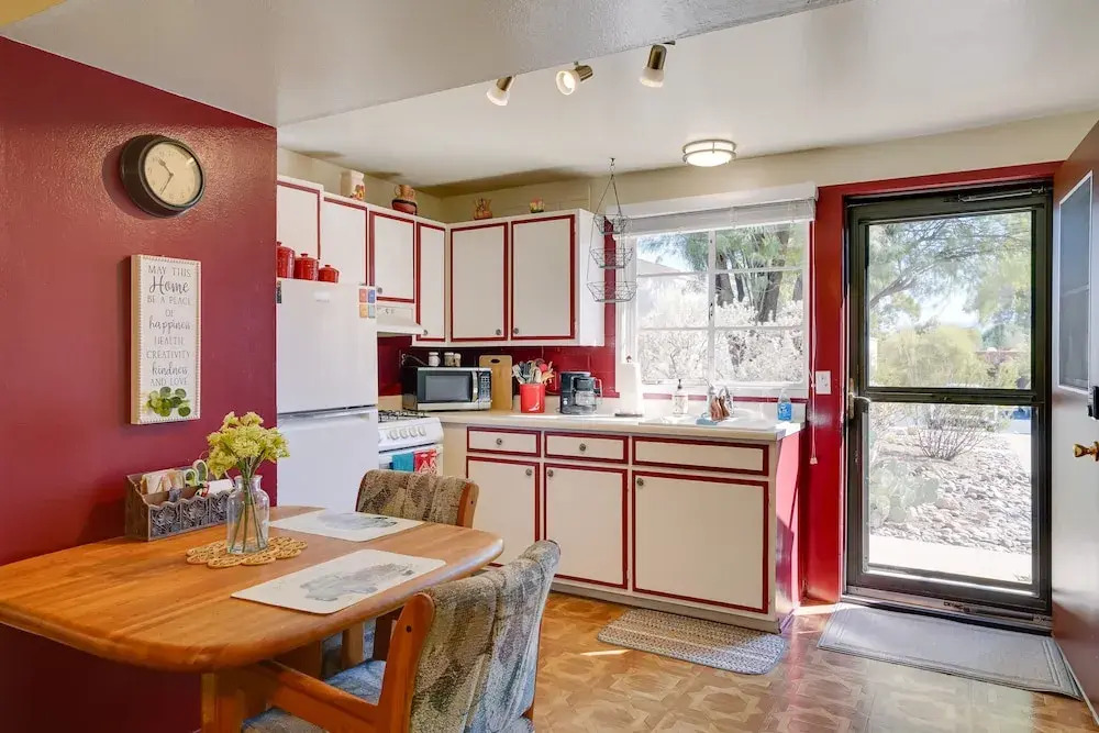 Gorgeous Green Valley Getaway w/ Community Pools!