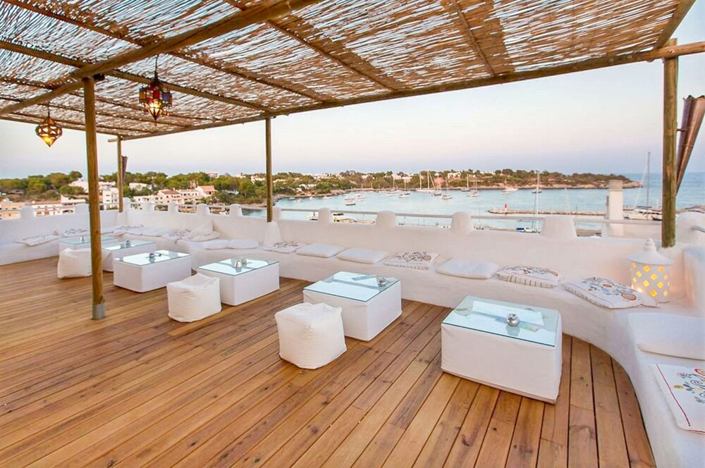 Som Suret Cool Hostel - Adults Only