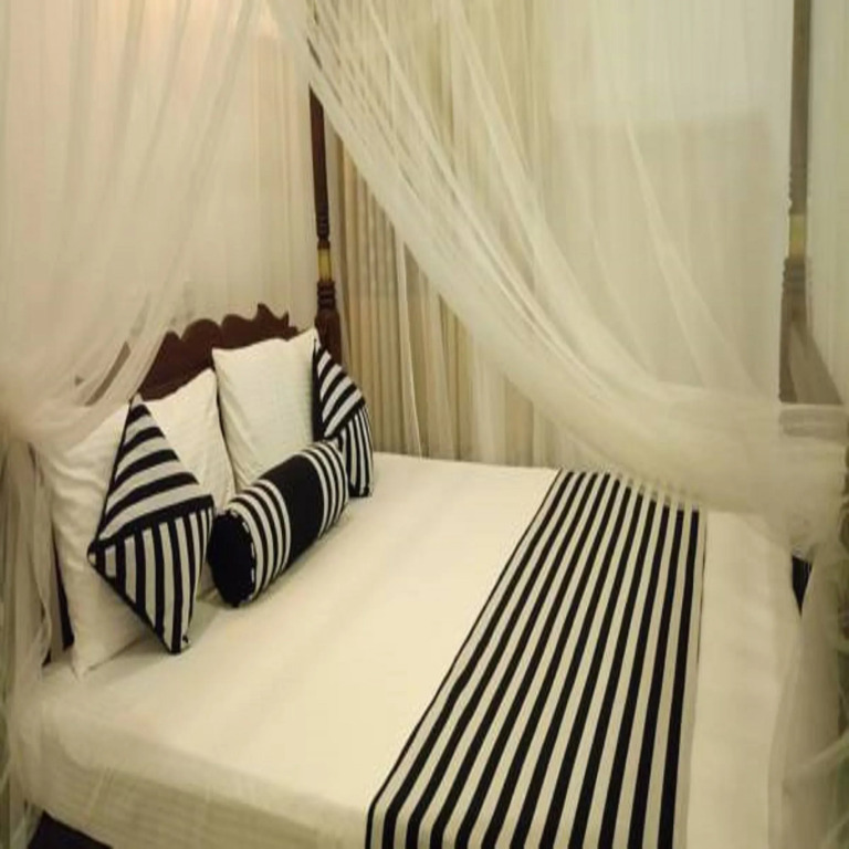 Hotel Symphony Mirissa