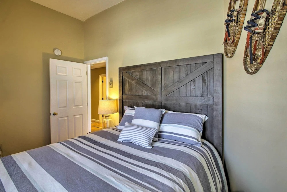 Lincoln Family Condo: 2 Mi to Loon Mountain Resort