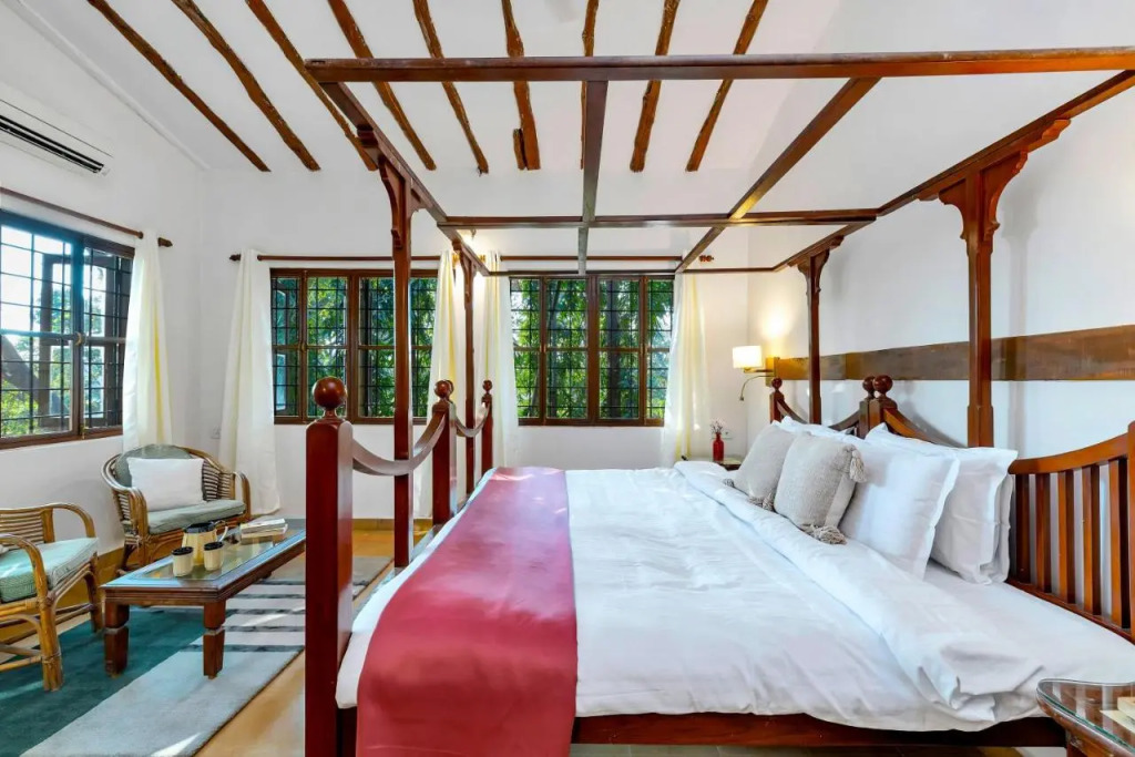 SaffronStays Laburnum House - 3BHK Pet-Friendly Villa with Pool, Lawn & Countryside Views