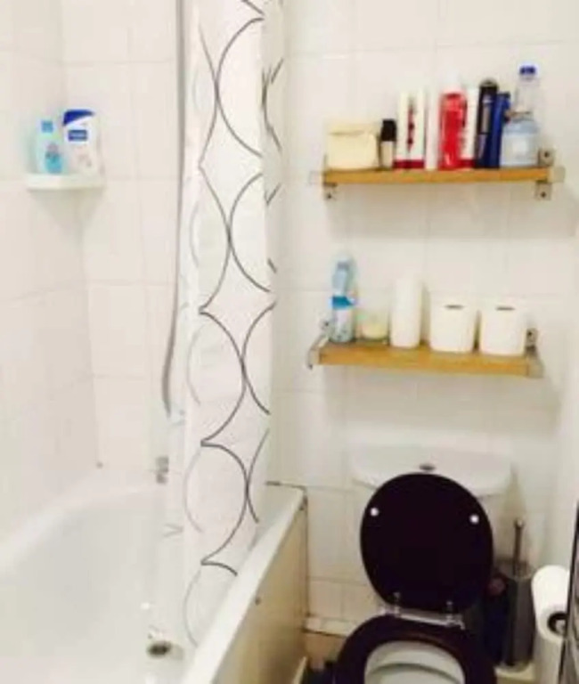 Bright 2 Bedroom Apartment