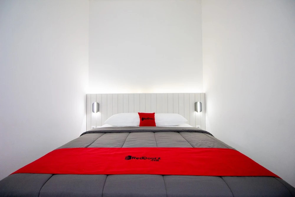 RedDoorz Plus near JCM Yogyakarta 2